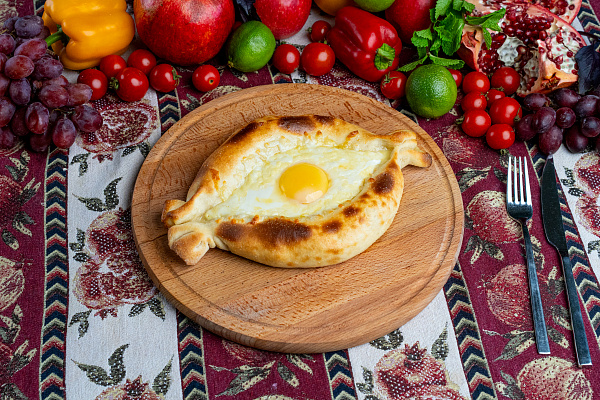 Хачапури по-аджарски